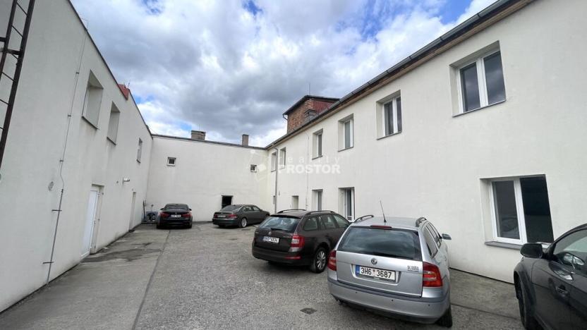 Pronájem výrobních prostor, Jirny, Tovární, 1 m2