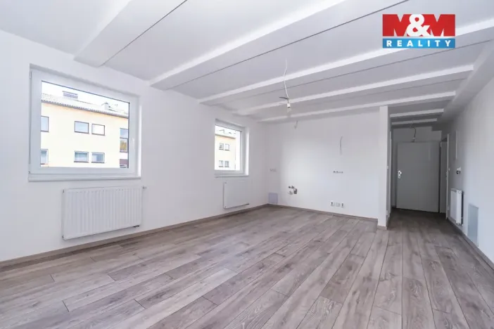 Prodej bytu 2+kk, Znojmo, 289 m2