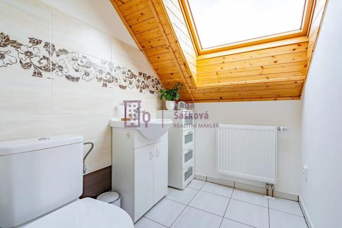 Prodej rodinného domu, Dačice, 313 m2