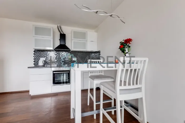 Prodej bytu 2+kk, Praha - Holešovice, Jankovcova, 43 m2