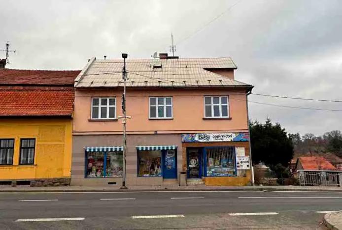 Prodej vícegeneračního domu, Vizovice, Palackého Nám., 240 m2