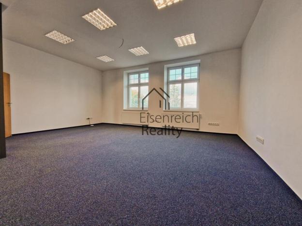 Pronájem kanceláře, Hradec Králové - Nový Hradec Králové, Na Brně, 250 m2