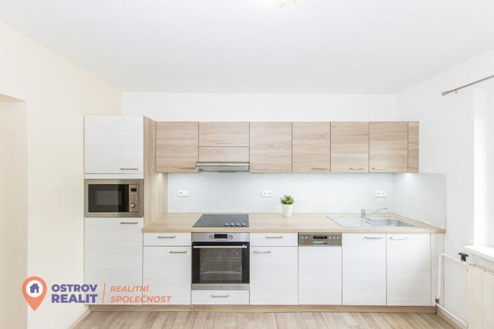 Prodej bytu 4+1, Všemina, 72 m2