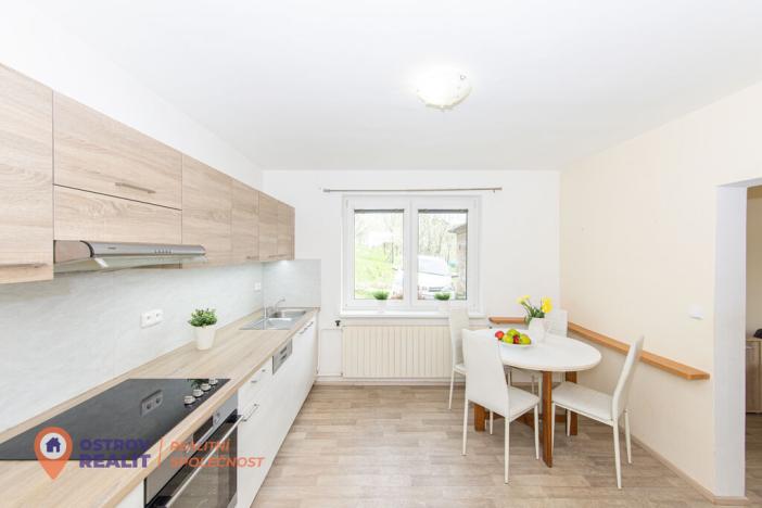 Prodej bytu 4+1, Všemina, 72 m2