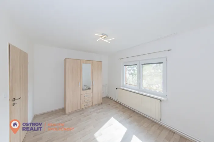 Prodej bytu 4+1, Všemina, 72 m2