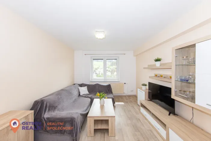 Prodej bytu 4+1, Všemina, 72 m2