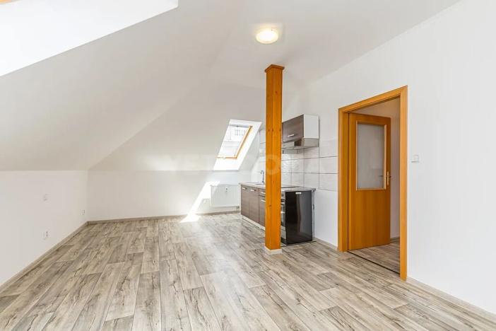 Pronájem bytu 2+kk, Blovice, Americká, 44 m2