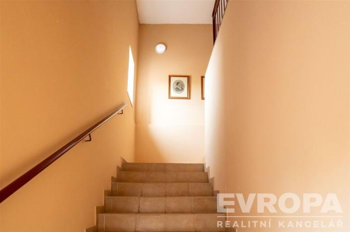 Prodej činžovního domu, Praha - Lipence, 958 m2