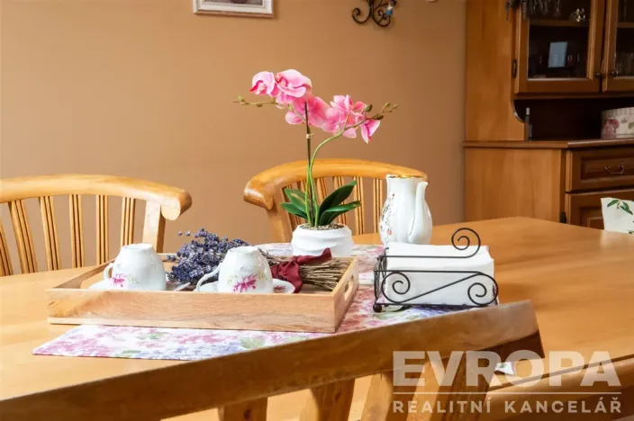 Prodej činžovního domu, Praha - Lipence, 958 m2