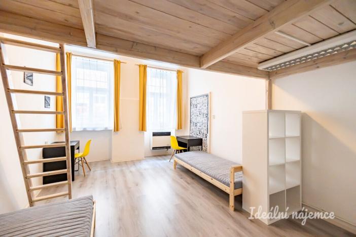 Pronájem bytu 2+kk, Praha - Žižkov, Víta Nejedlého, 43 m2