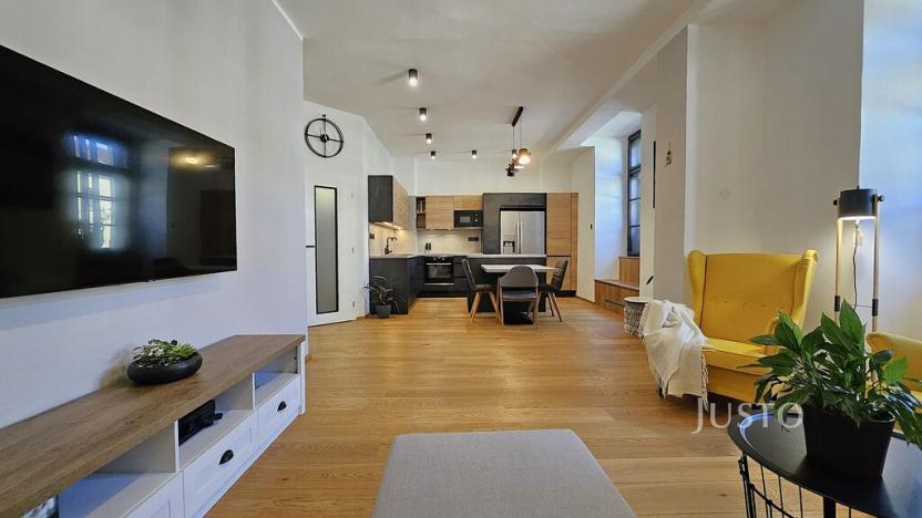 Prodej bytu 4+kk, Písek, Velké náměstí, 113 m2