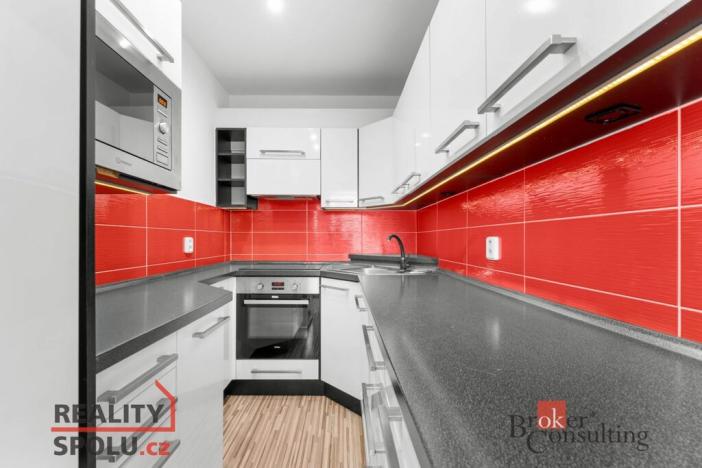 Prodej bytu 2+1, Rychnov nad Kněžnou, Na Trávníku, 62 m2