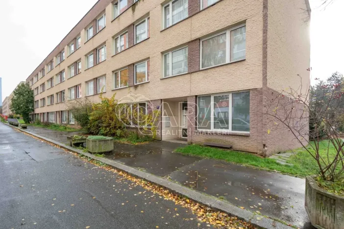 Prodej bytu 3+1, Praha, Poznaňská, 64 m2