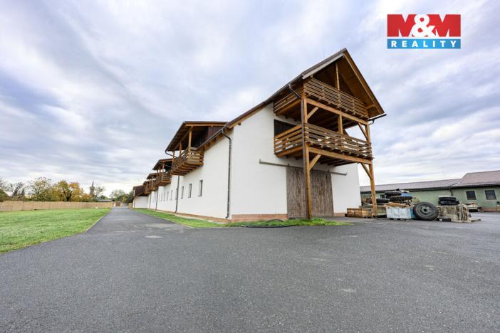 Prodej obchodního prostoru, Zvole, 1860 m2