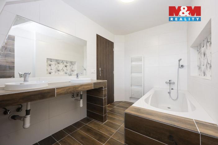 Prodej obchodního prostoru, Zvole, 1860 m2