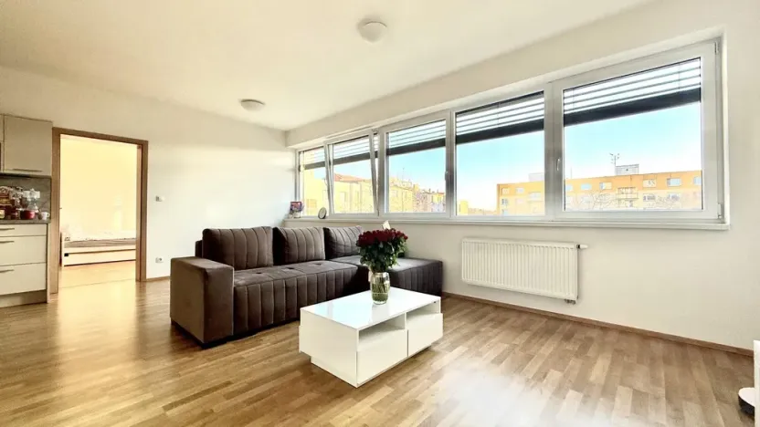 Pronájem bytu 3+kk, Pardubice - Zelené Předměstí, Hronovická, 100 m2