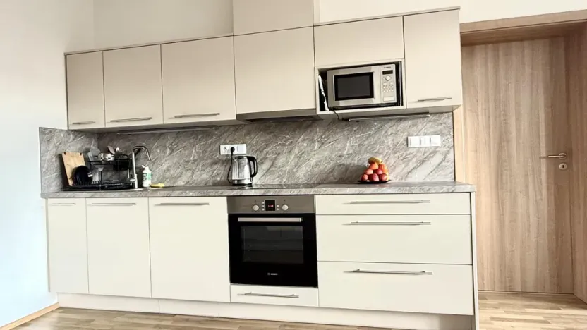 Pronájem bytu 3+kk, Pardubice - Zelené Předměstí, Hronovická, 100 m2