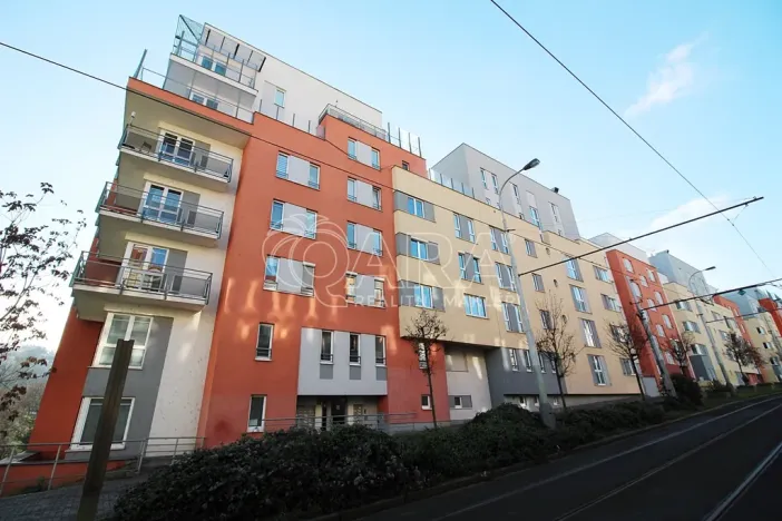 Pronájem bytu 2+kk, Praha - Košíře, Plzeňská, 49 m2