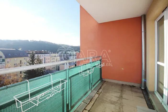 Pronájem bytu 2+kk, Praha - Košíře, Plzeňská, 49 m2