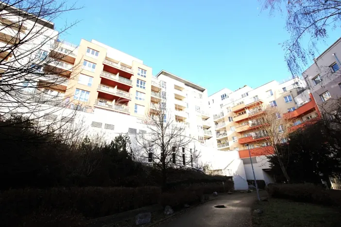 Pronájem bytu 2+kk, Praha - Košíře, Plzeňská, 49 m2