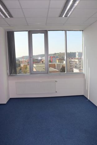 Pronájem kanceláře, Praha - Holešovice, Jankovcova, 299 m2