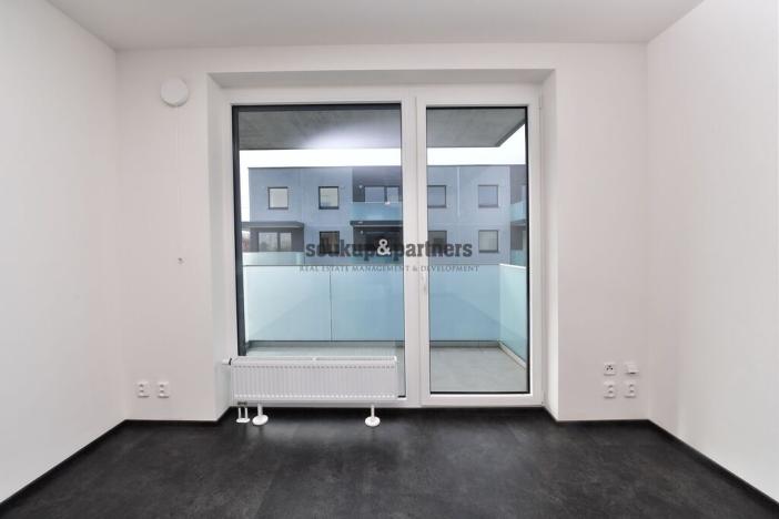 Prodej bytu 2+kk, Praha, Návarovská, 61 m2