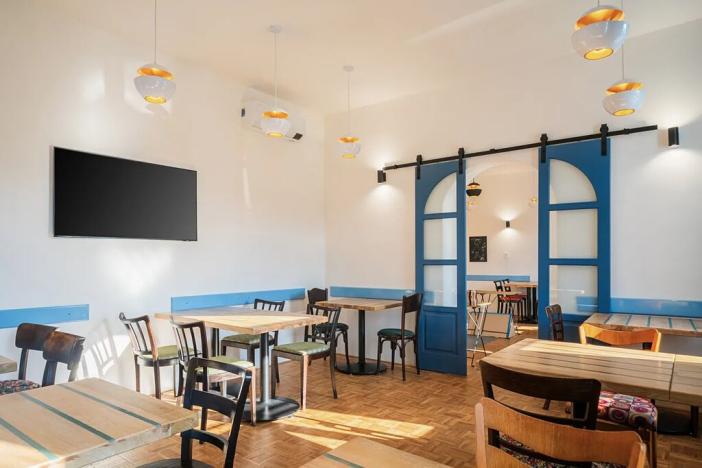 Pronájem restaurace, Dolní Dunajovice, Rudé armády, 500 m2