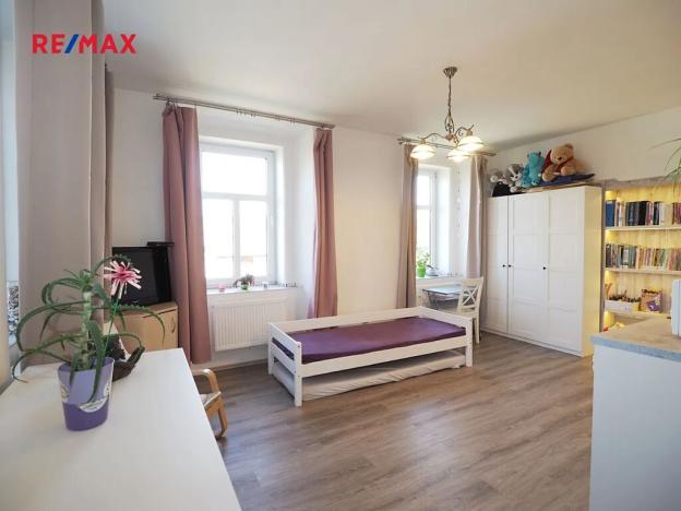 Prodej bytu 1+kk, Kounov, 30 m2