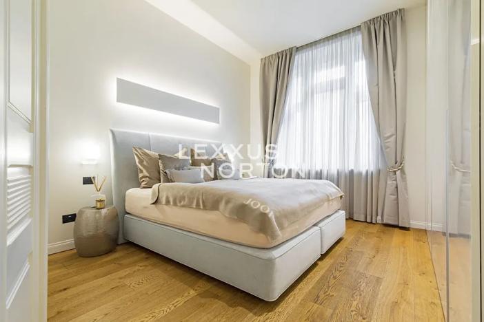 Prodej bytu 2+kk, Praha - Staré Město, Vězeňská, 62 m2