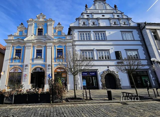 Prodej bytu 4+kk, Písek, Velké náměstí, 113 m2