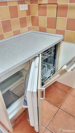 Prodej bytu 2+1, Praha - Řepy, Skuteckého, 47 m2