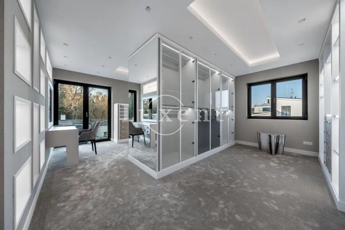 Prodej rodinného domu, Průhonice, Růžová, 590 m2