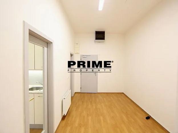 Pronájem kanceláře, Praha - Smíchov, Štefánikova, 70 m2
