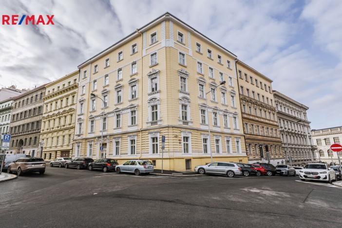 Prodej bytu 1+kk, Praha - Vinohrady, Rubešova, 36 m2