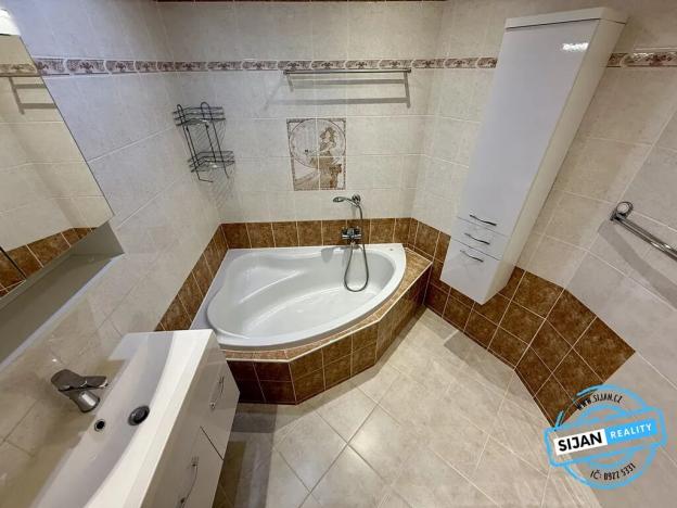 Pronájem bytu 3+1, Opava, Antonína Sovy, 73 m2