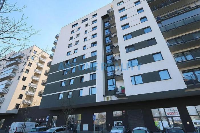 Pronájem bytu 2+kk, Praha - Strašnice, Zvěřinova, 121 m2