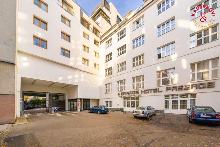 Prodej obchodního prostoru, Brno, Lidická, 153 m2