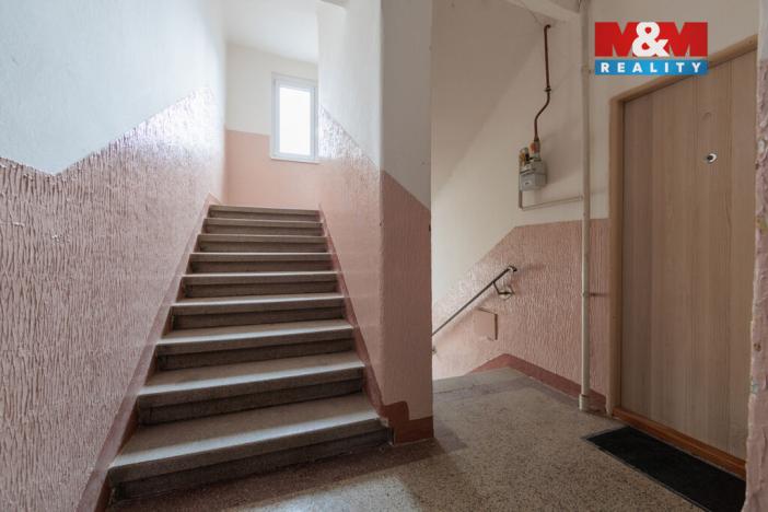 Prodej bytu 2+1, Karlovy Vary - Bohatice, Na Výšině, 45 m2