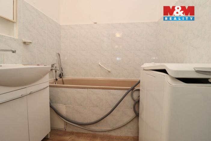 Pronájem bytu 2+1, Ostrov, S. K. Neumanna, 70 m2