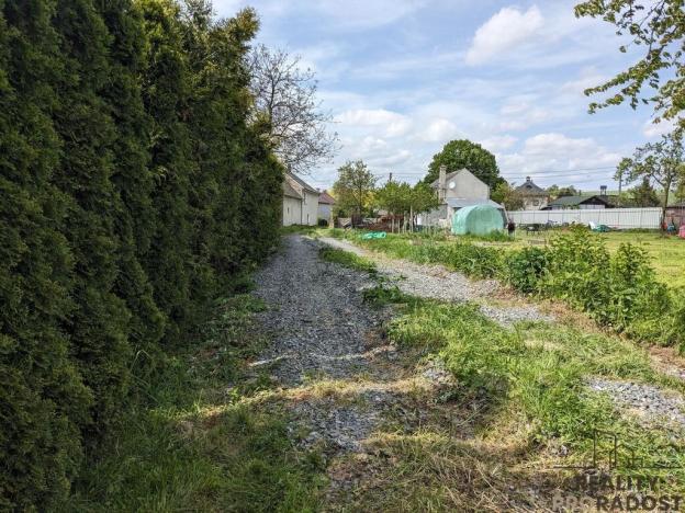 Pronájem zahrady, Komárov, 700 m2