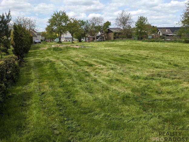 Pronájem zahrady, Komárov, 700 m2