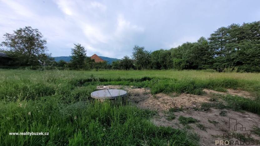 Pronájem zahrady, Komárov, 700 m2