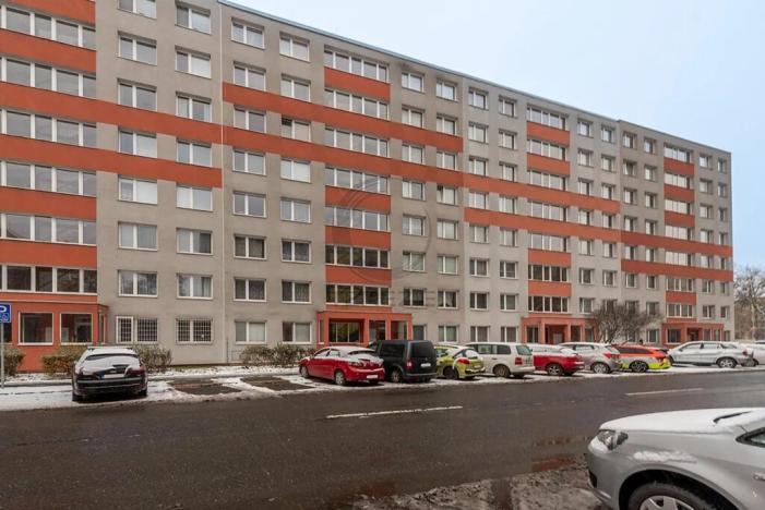 Prodej bytu 2+kk, Praha - Prosek, Lovosická, 39 m2