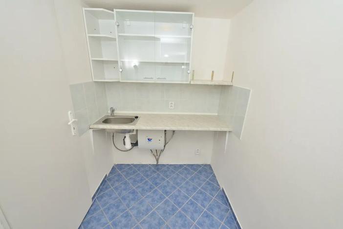 Pronájem kanceláře, Praha - Nusle, Sekaninova, 38 m2