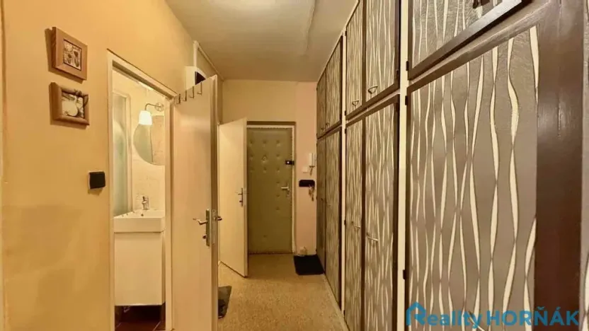 Prodej bytu 2+1, Praha - Malešice, Tuchorazská, 51 m2