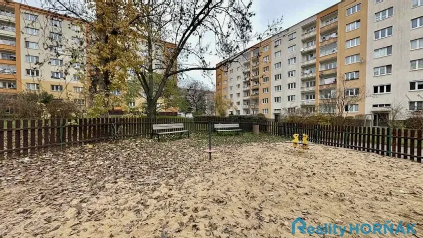 Prodej bytu 2+1, Praha - Malešice, Tuchorazská, 51 m2