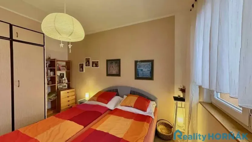 Prodej bytu 2+1, Praha - Malešice, Tuchorazská, 51 m2