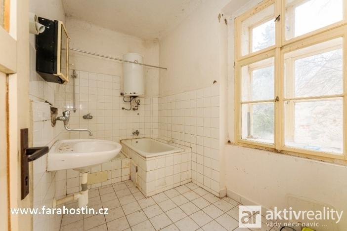 Prodej rodinného domu, Hostín u Vojkovic, 420 m2