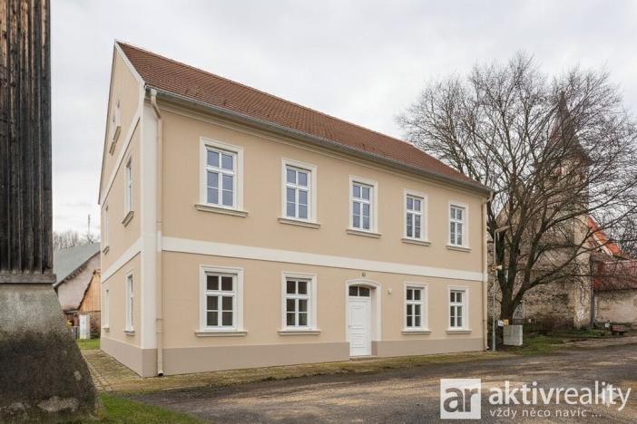 Prodej ubytování, Hostín u Vojkovic, 420 m2