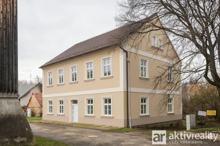 Prodej ubytování, Hostín u Vojkovic, 420 m2